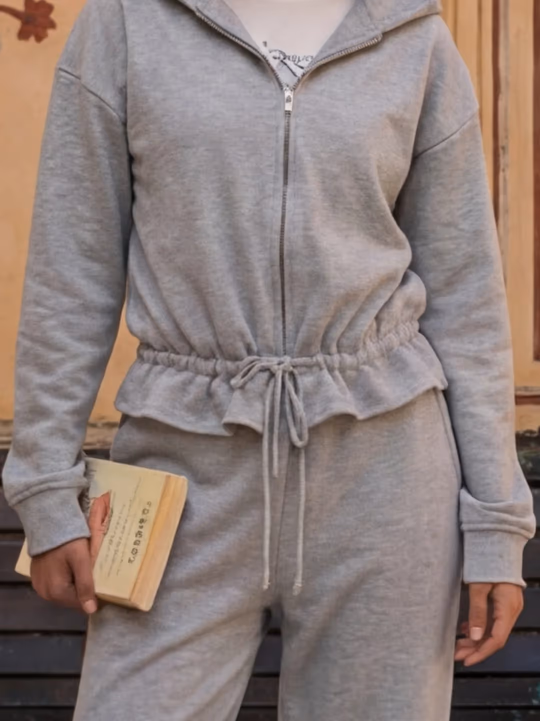 L-gant Tracksuit  image 5