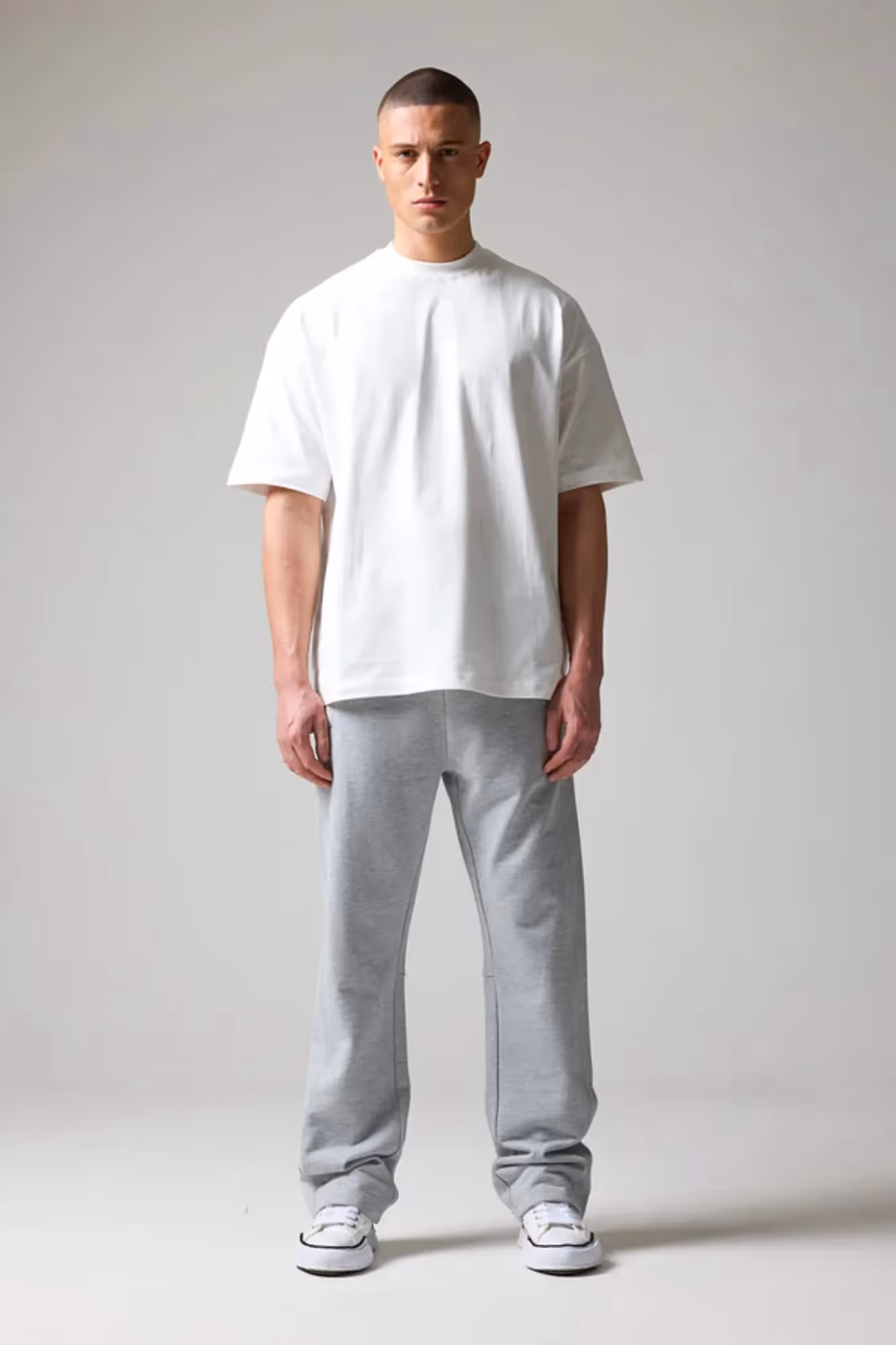 Open Hem Jogger image 3