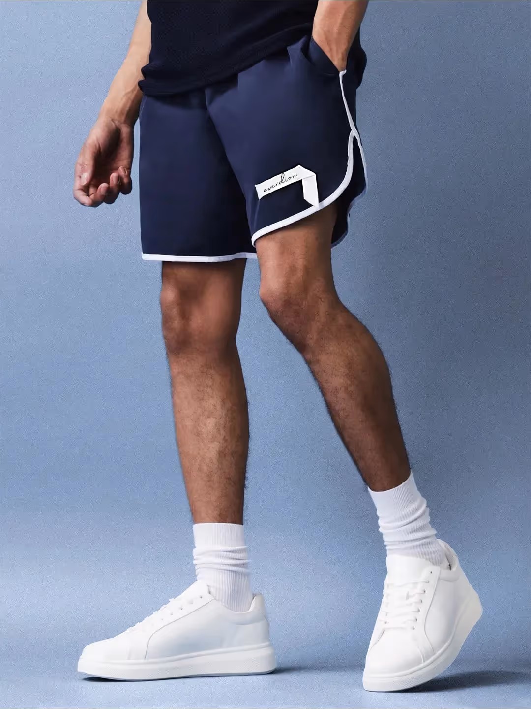 Patch Label Contrast Piping Shorts image 2