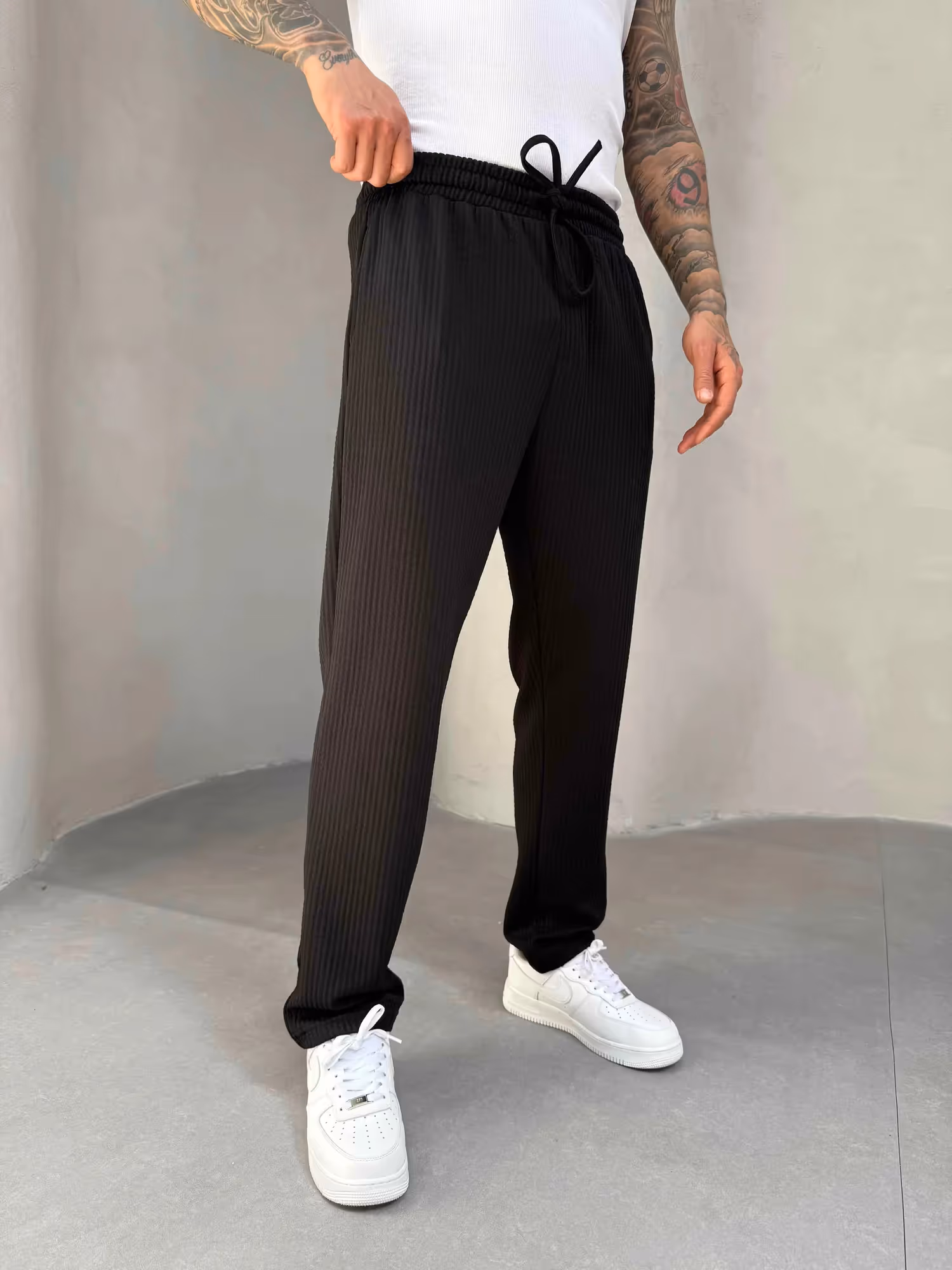 Ribbed Joggers image 4