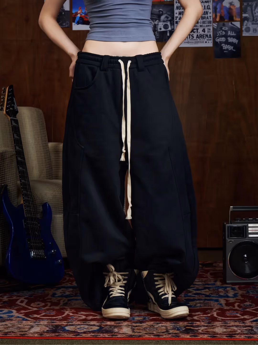 Script Carpenter Sweatpant image 8