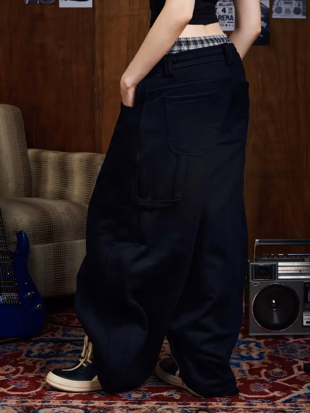 Script Carpenter Sweatpants image 8