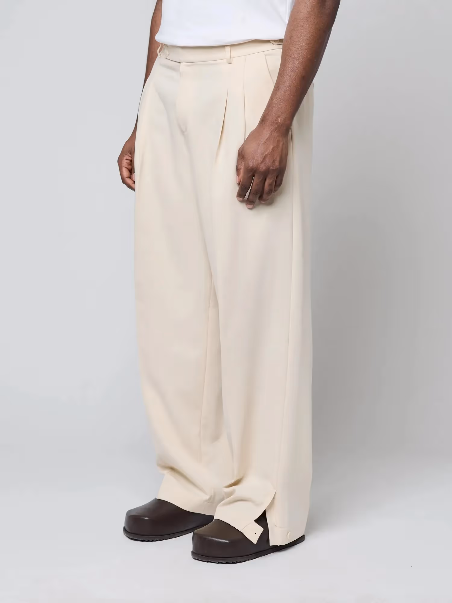 Vinyl Classic Pants  image 9