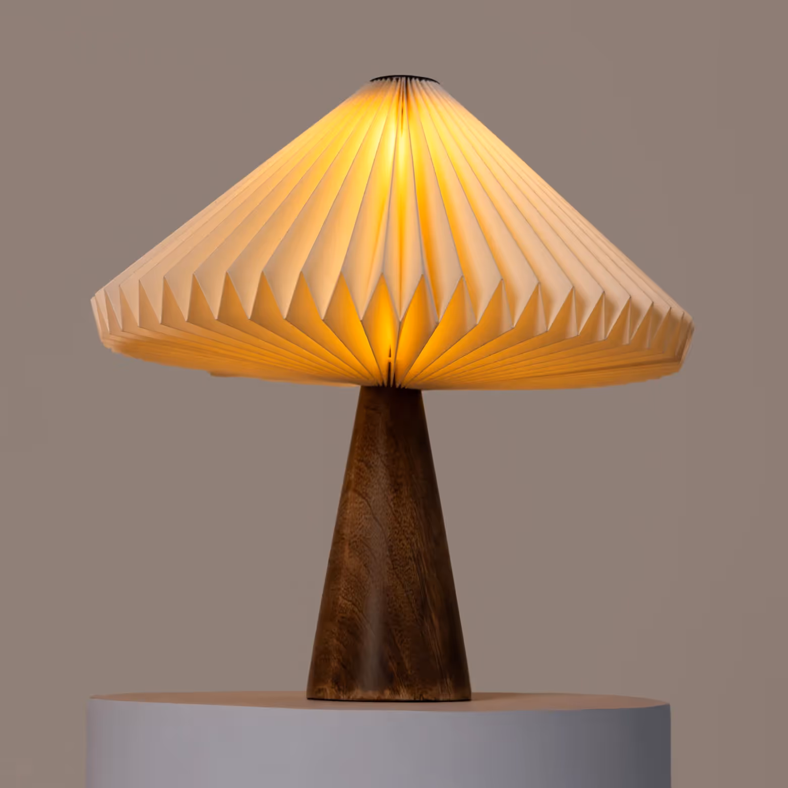 Ballet Table Lamp image 4