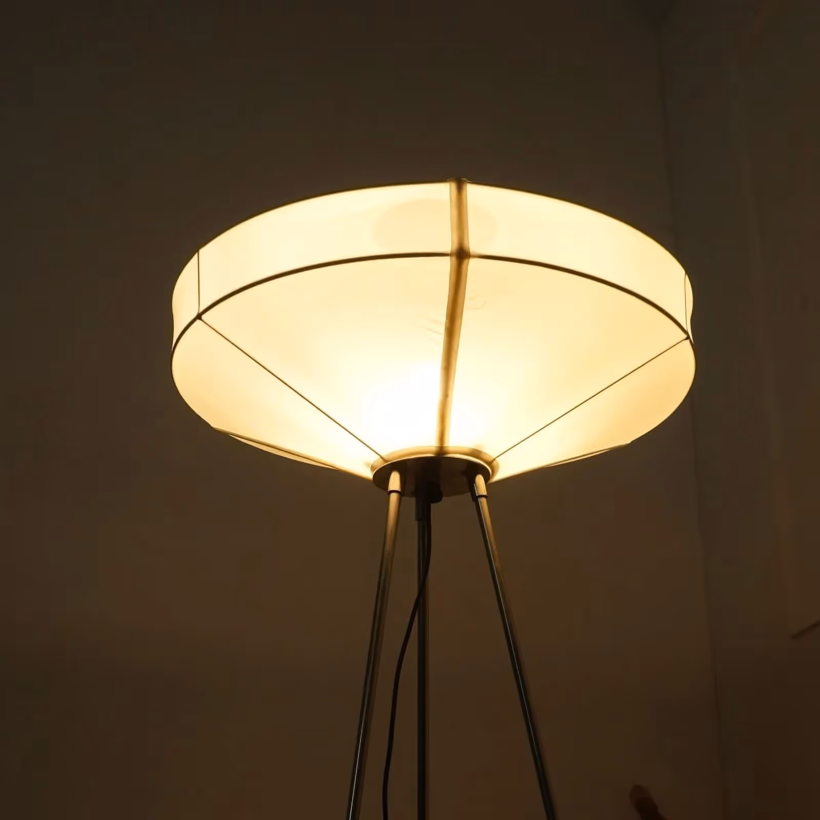 Space Rover Floor Lamp image 4