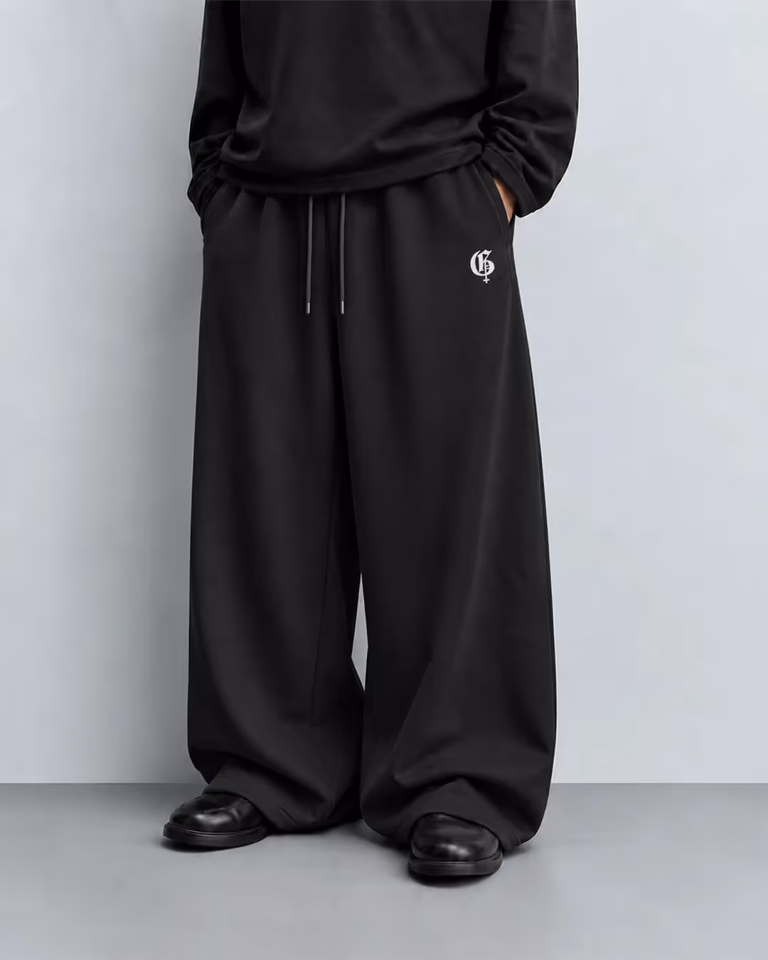 Basic Black Baggy Pants image 11