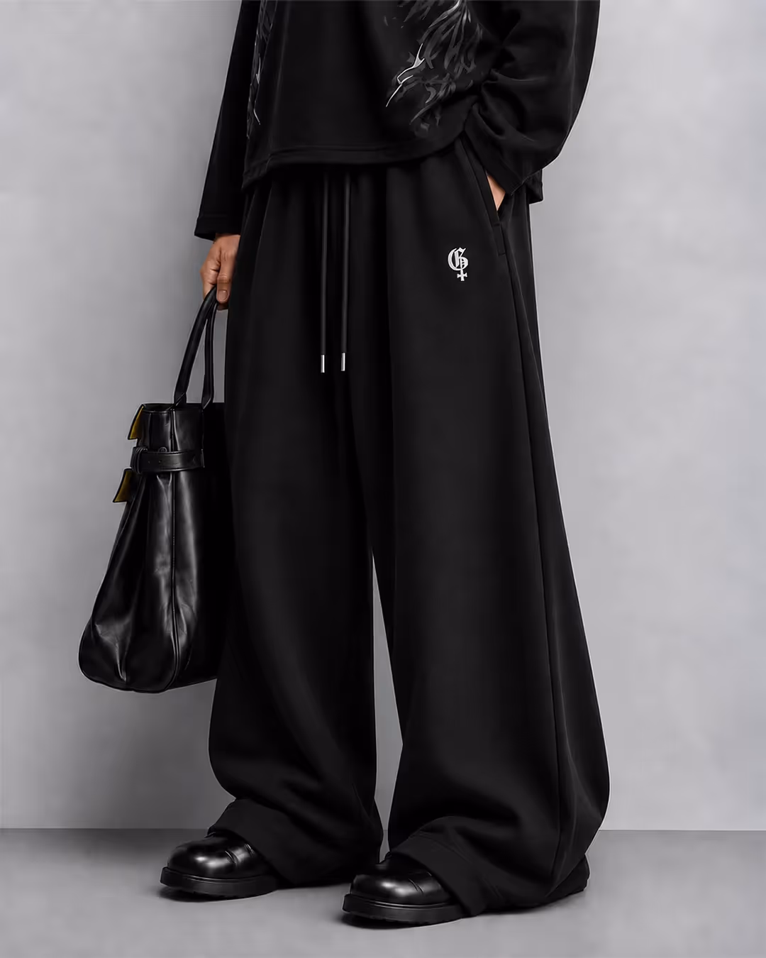 Basic Black Baggy Pants image 3