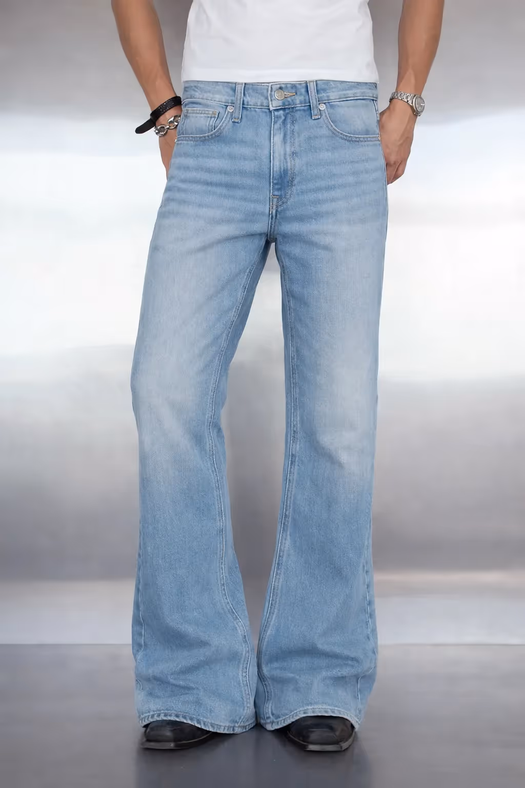 Mist Cloud Washed Baggy Bootcut Jeans  image 3