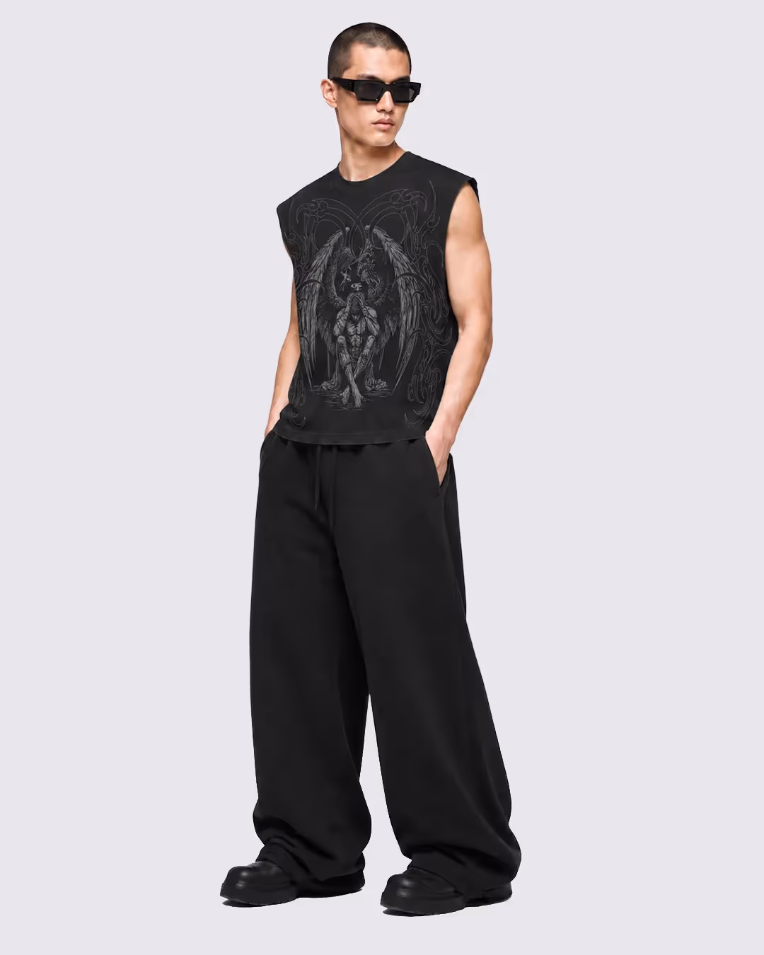Strain Black Vest  image 6