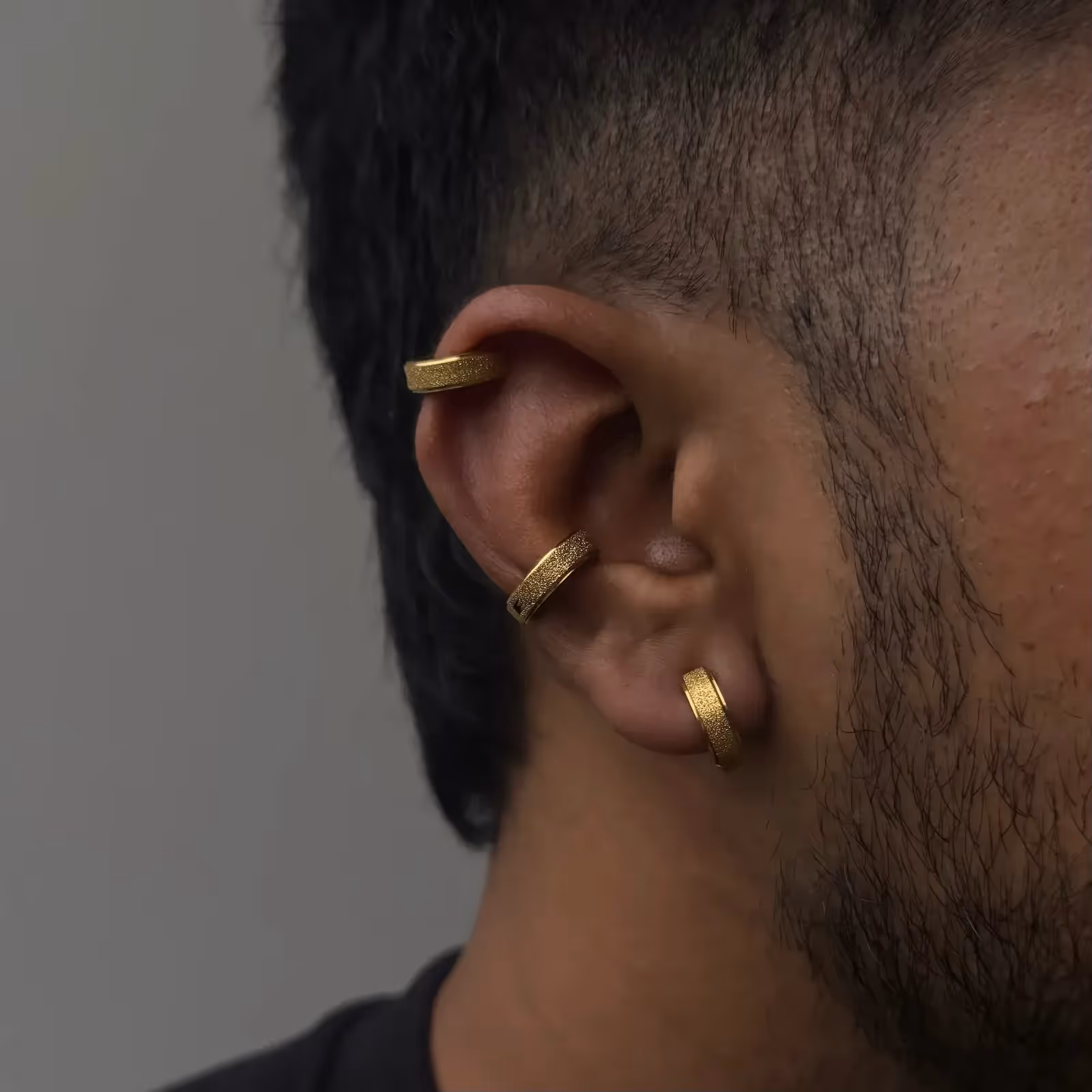 Grytt FROSTED PRESSING HOOP/CUFF (GOLD NON-PIERCED) - photo 2 of 4