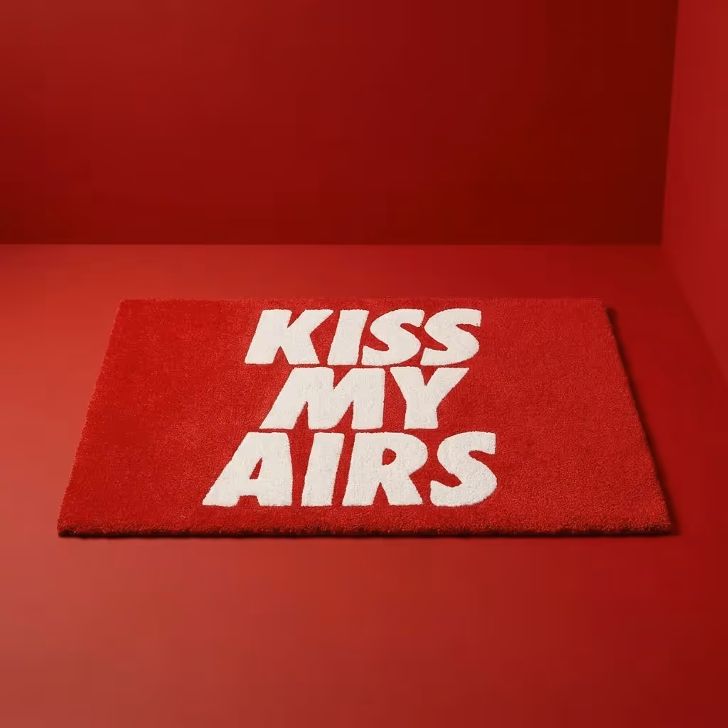 Kiss My Airs Rug image 3
