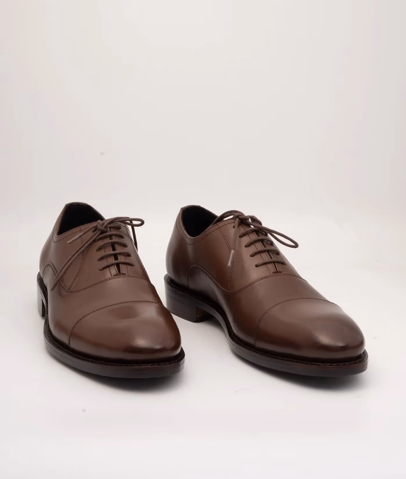 Classic Hand Welted Brown Captoe Oxford image 1