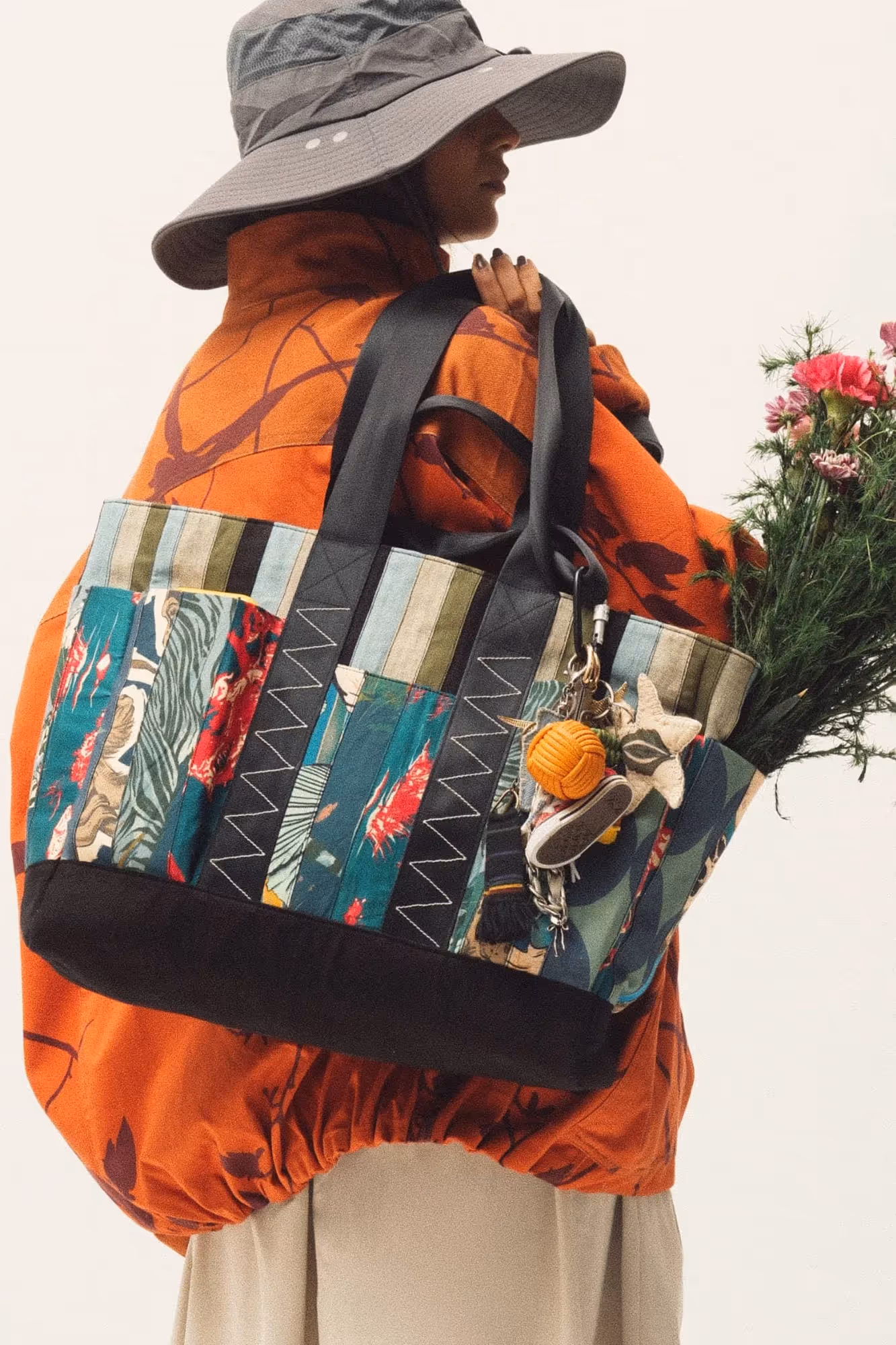 Multi-Pocket Bag Mountain image 6