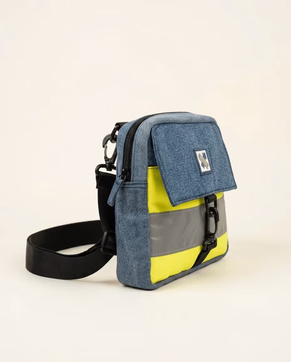 Nikhita Crossbody Bag image 4