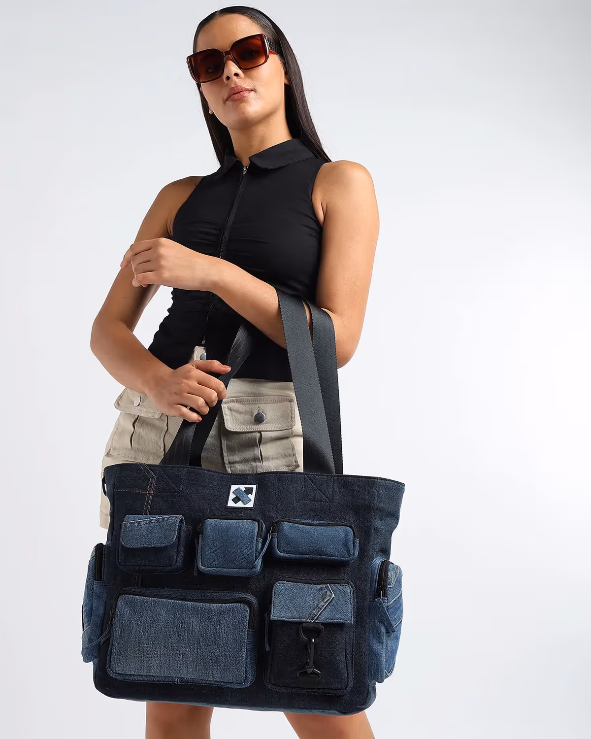Pocket Cluster Laptop Tote Wide image 1