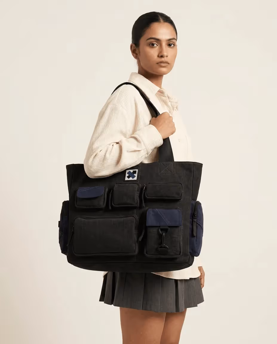 Pocket Cluster Laptop Tote Wide image 6