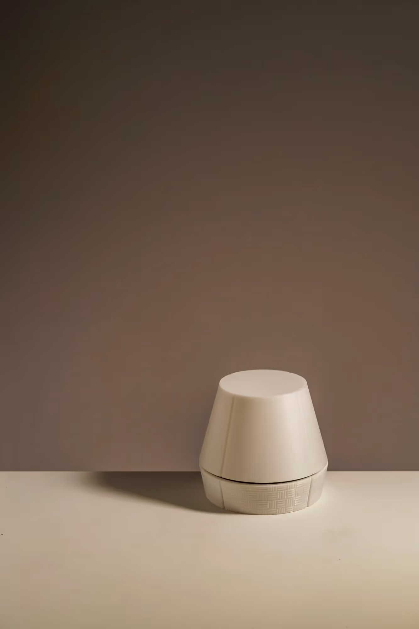 Litele White image 2