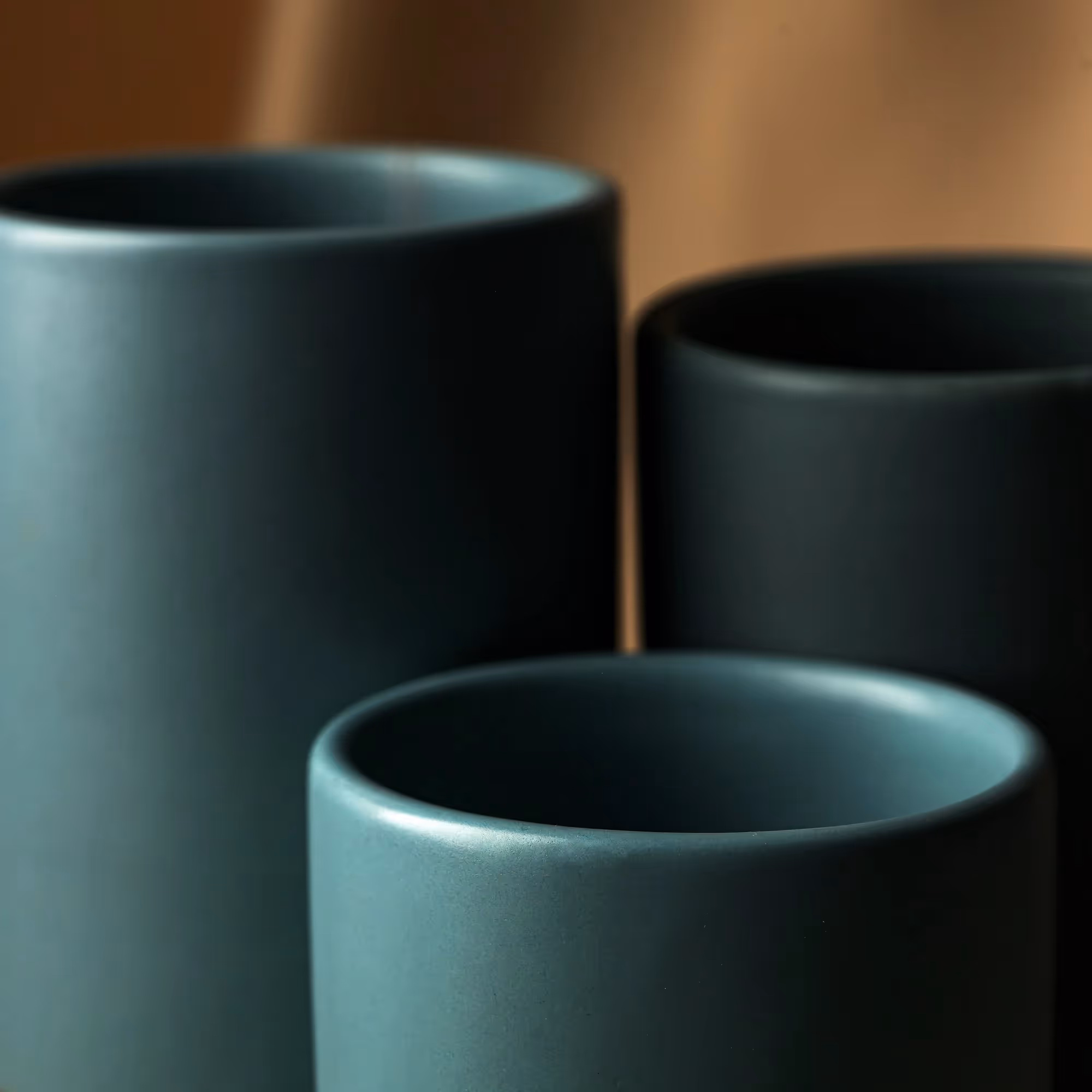 Oasis Handcrafted Ceramic Vase (Set of 2)  image 2