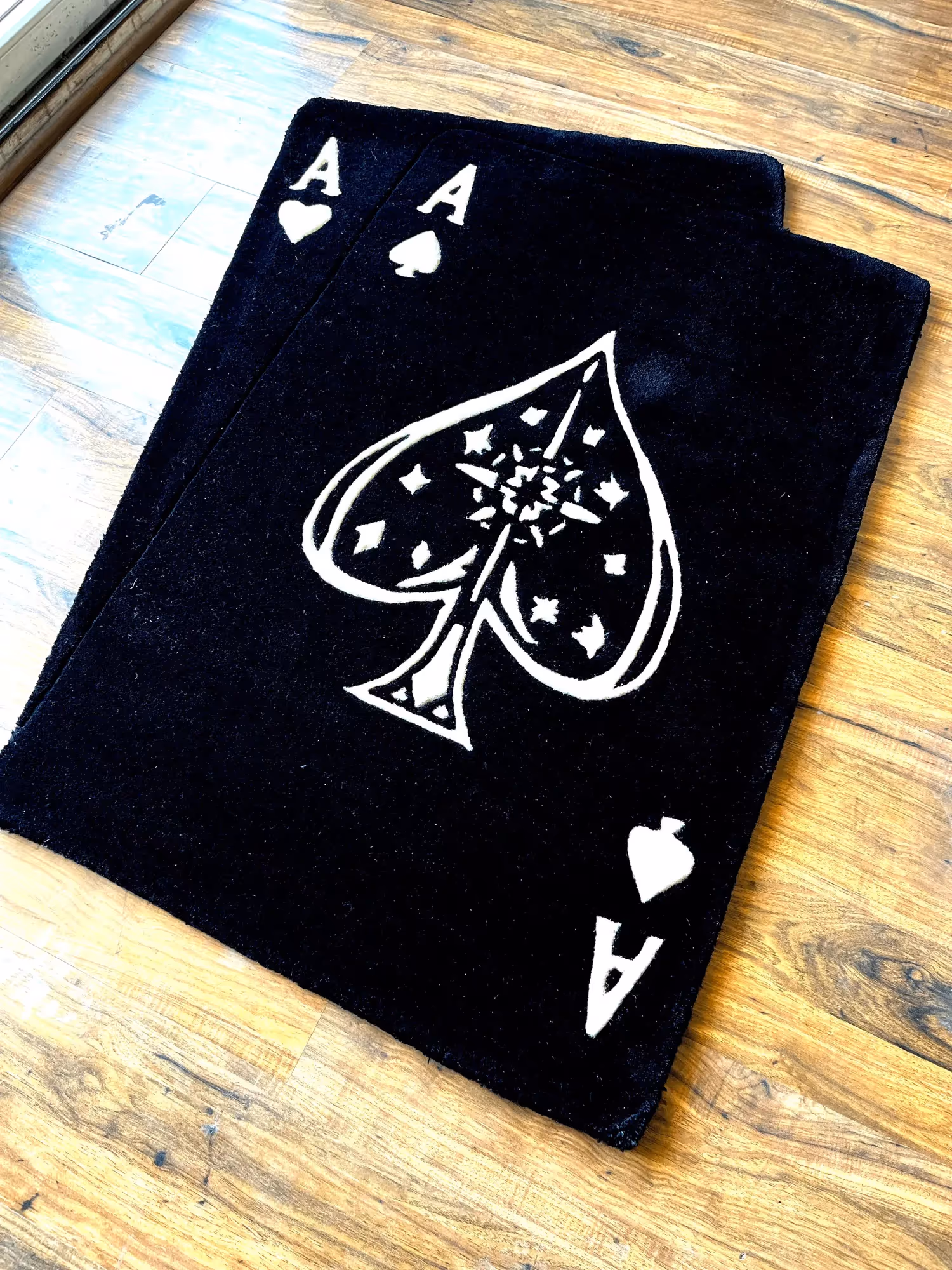 Ace Card Hand Tufted Rug image 3