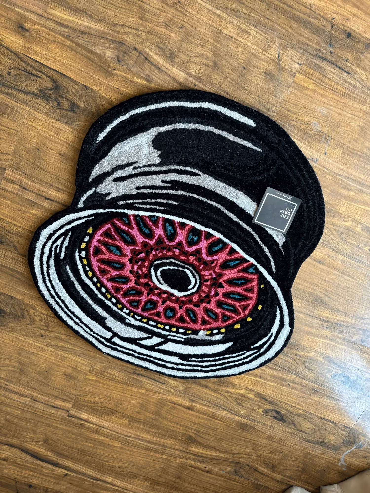 Allow Wheel Hand Tufted Rug image 2