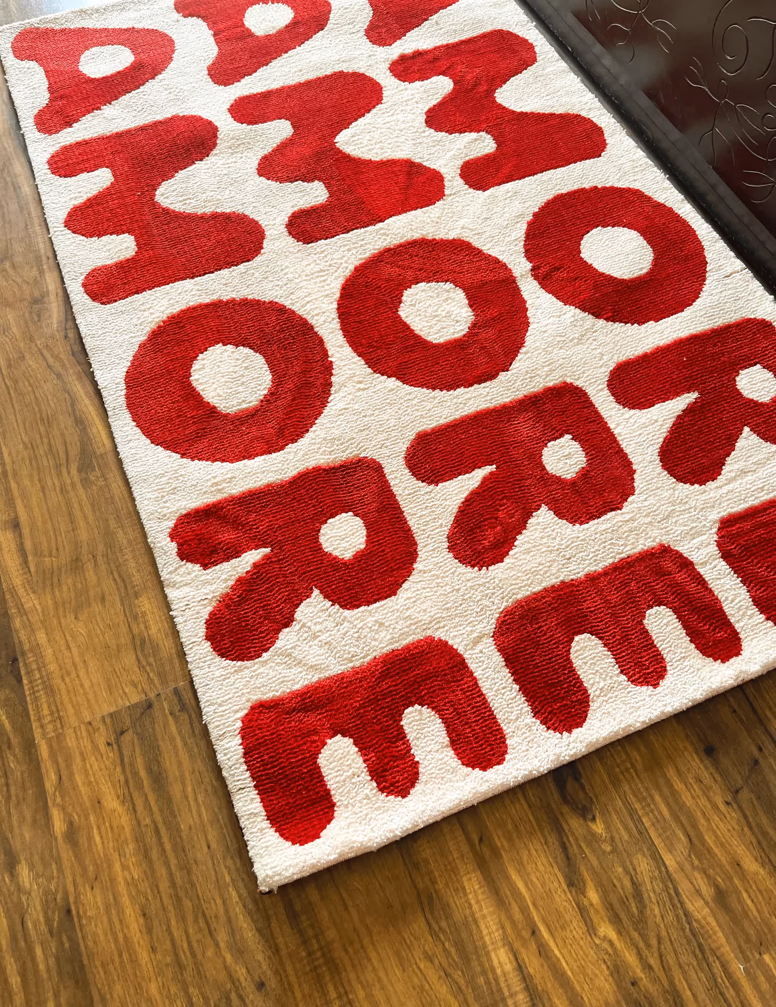 Amore Machine Tufted Rug image 2