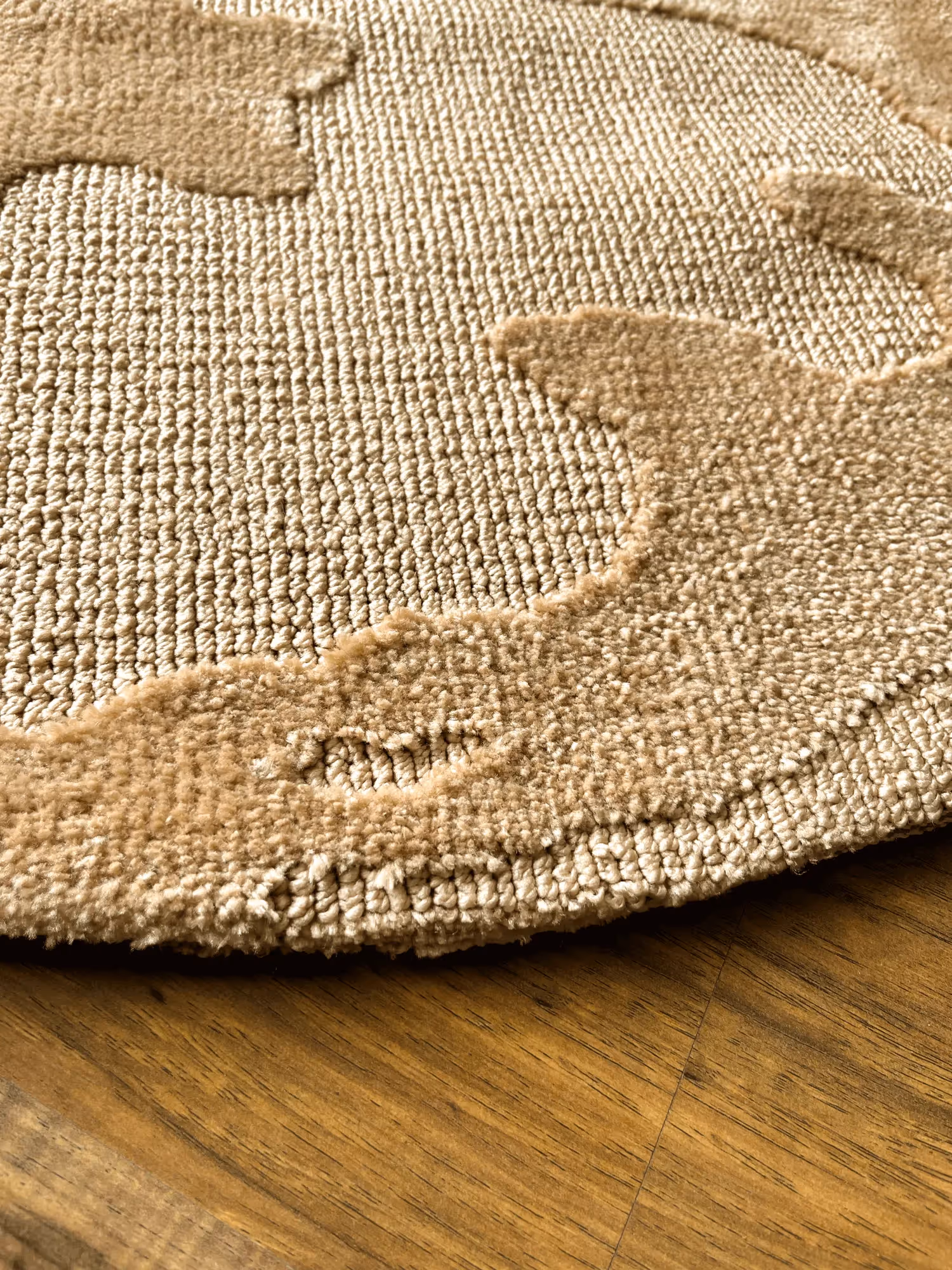 Cream Moon Machine Tufted Rug  image 4
