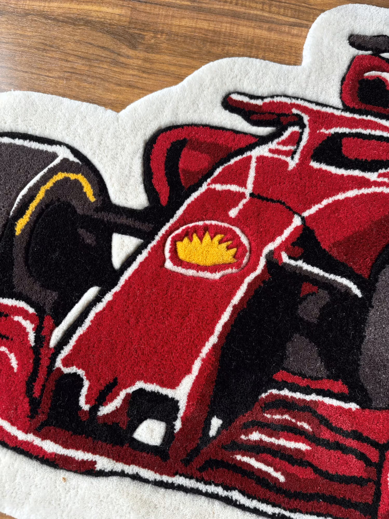 F1 Red Hand Tufted Rug image 2
