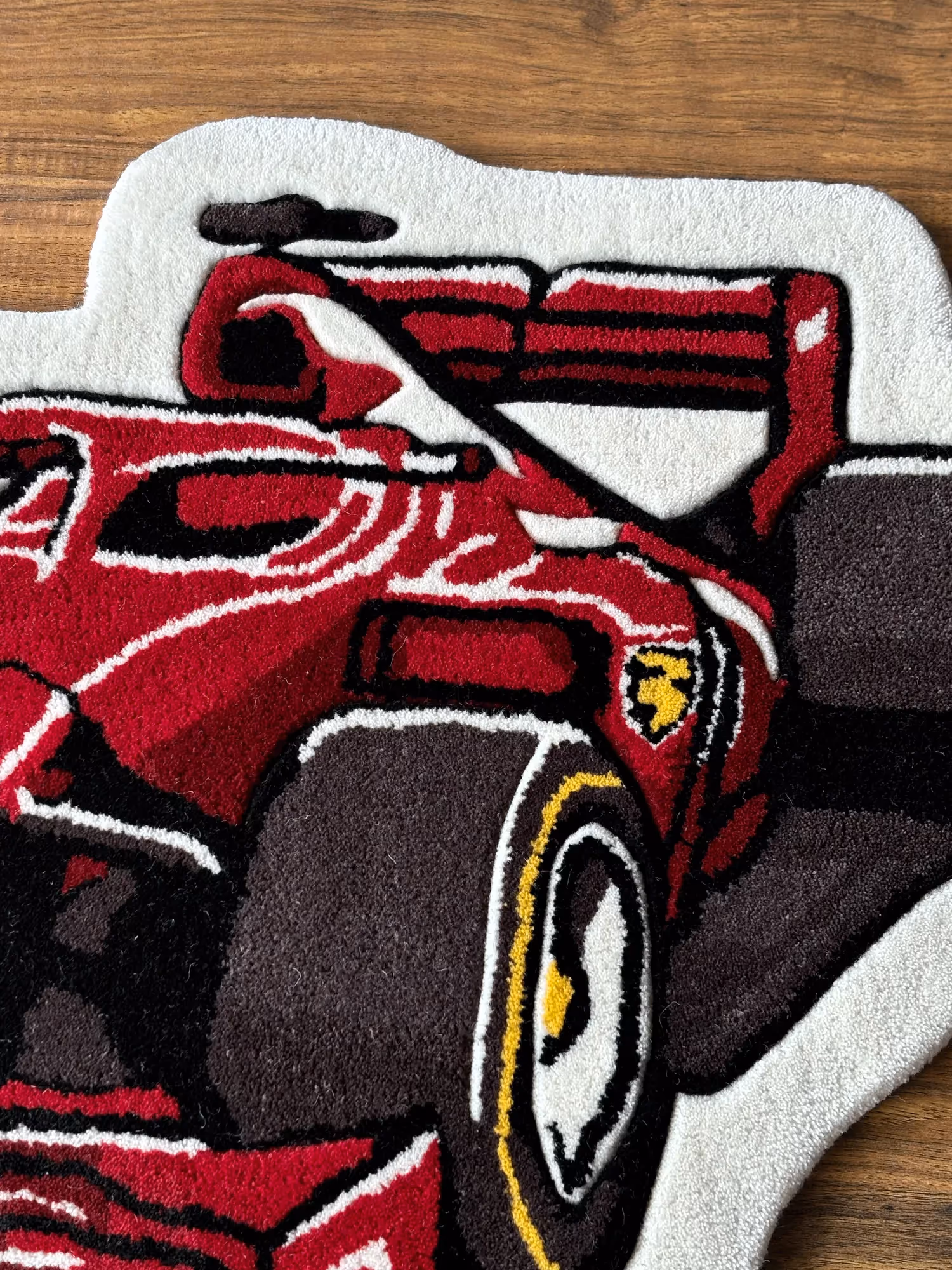 F1 Red Hand Tufted Rug image 3