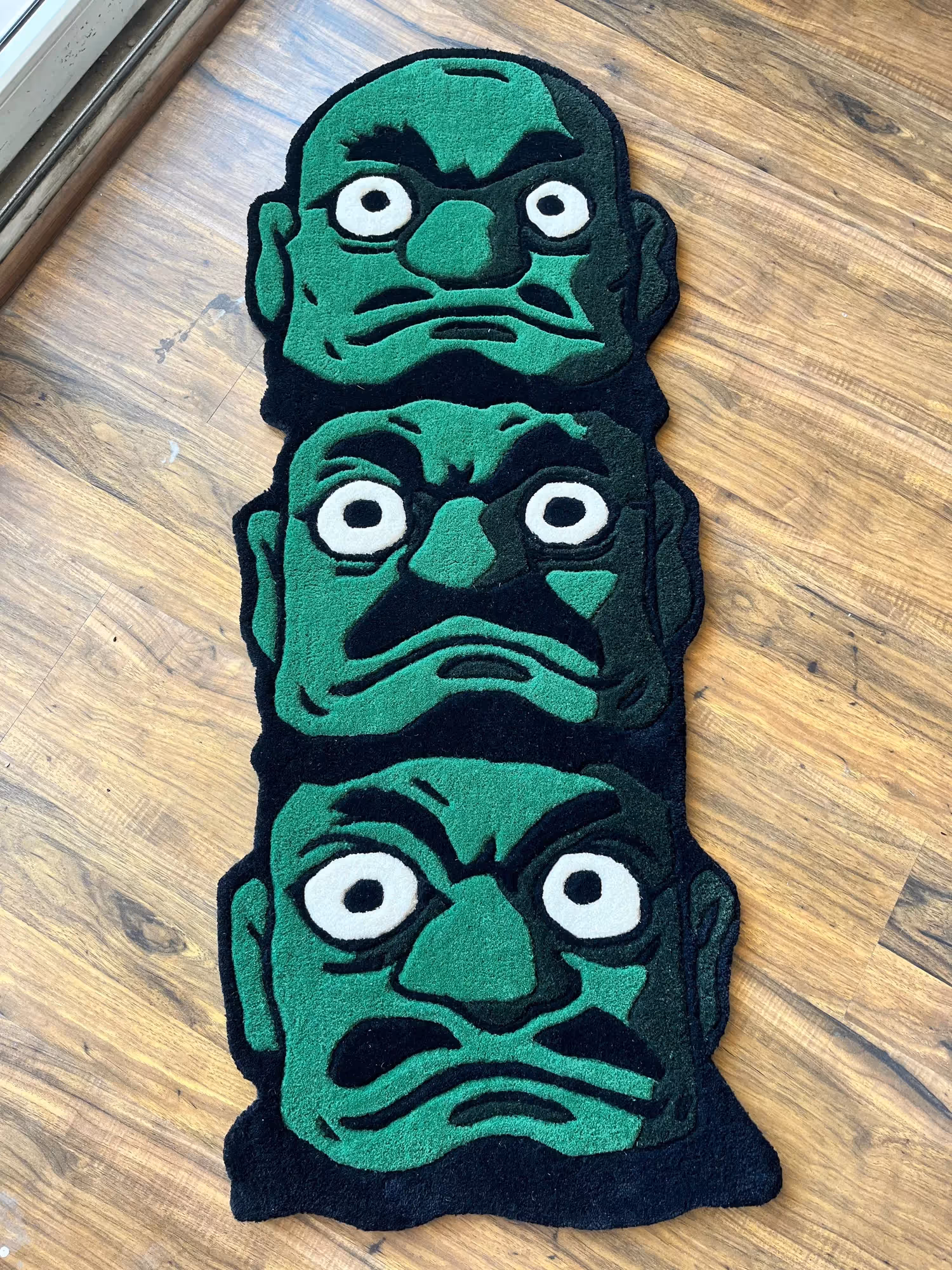 Green Face Hand Tufted Rug  image 2