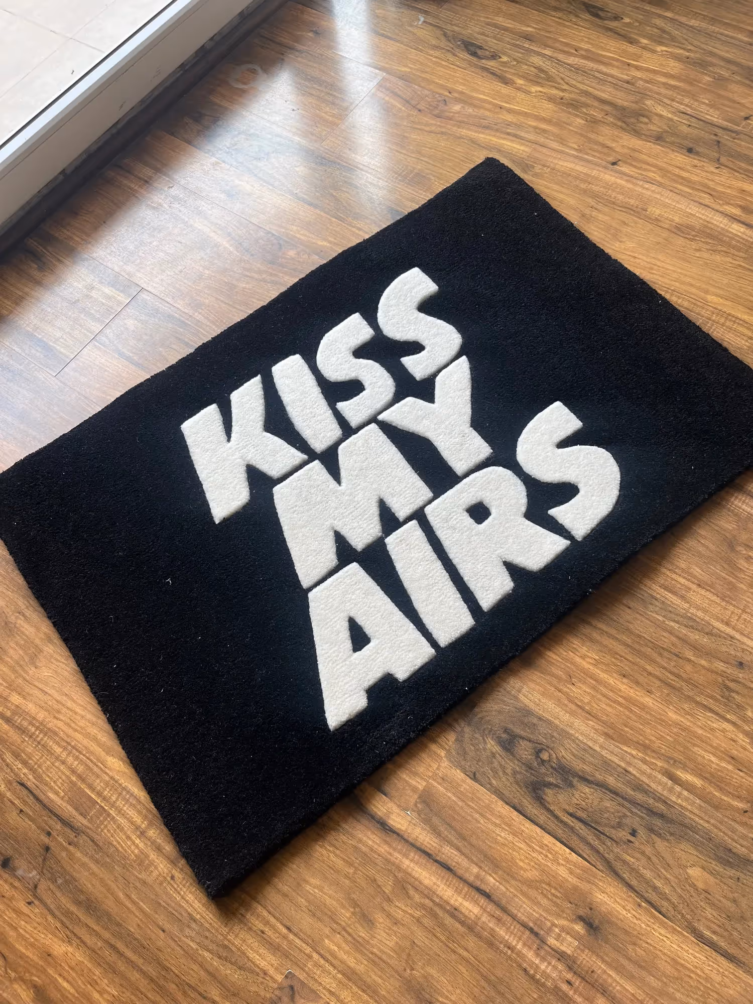 Kiss My Airs Hand Tufted Rug image 1