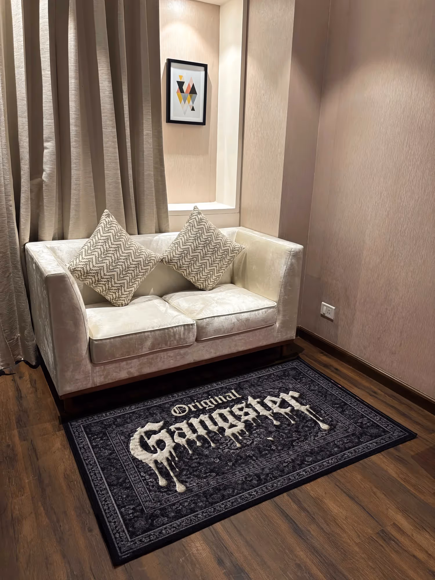 Og Gangster Black Traditional Design Washable Rug image 2