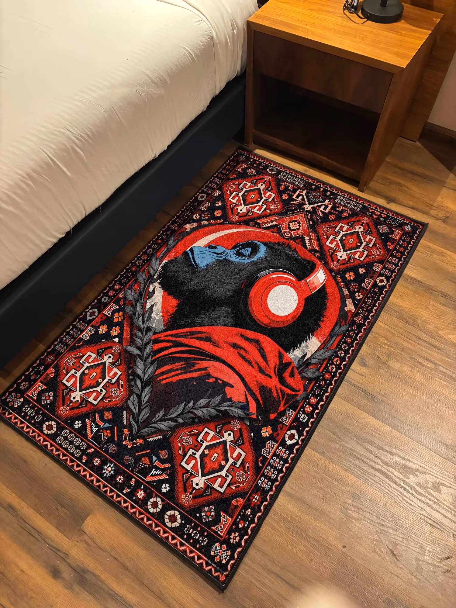 Red Chimpanzee Traditional Washable Rug  image 2