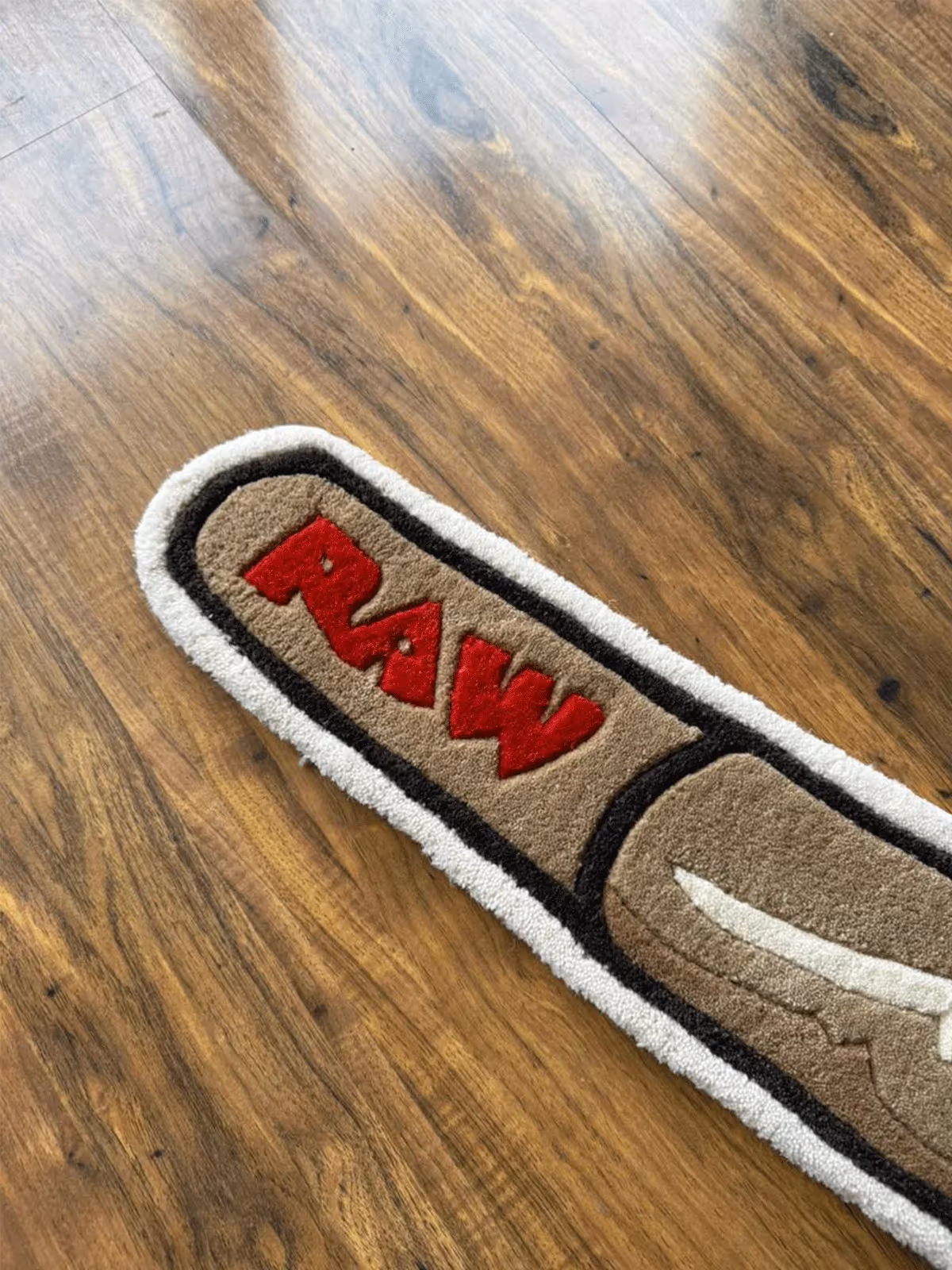 Rolling Paper J Hand Tufted Rug image 3