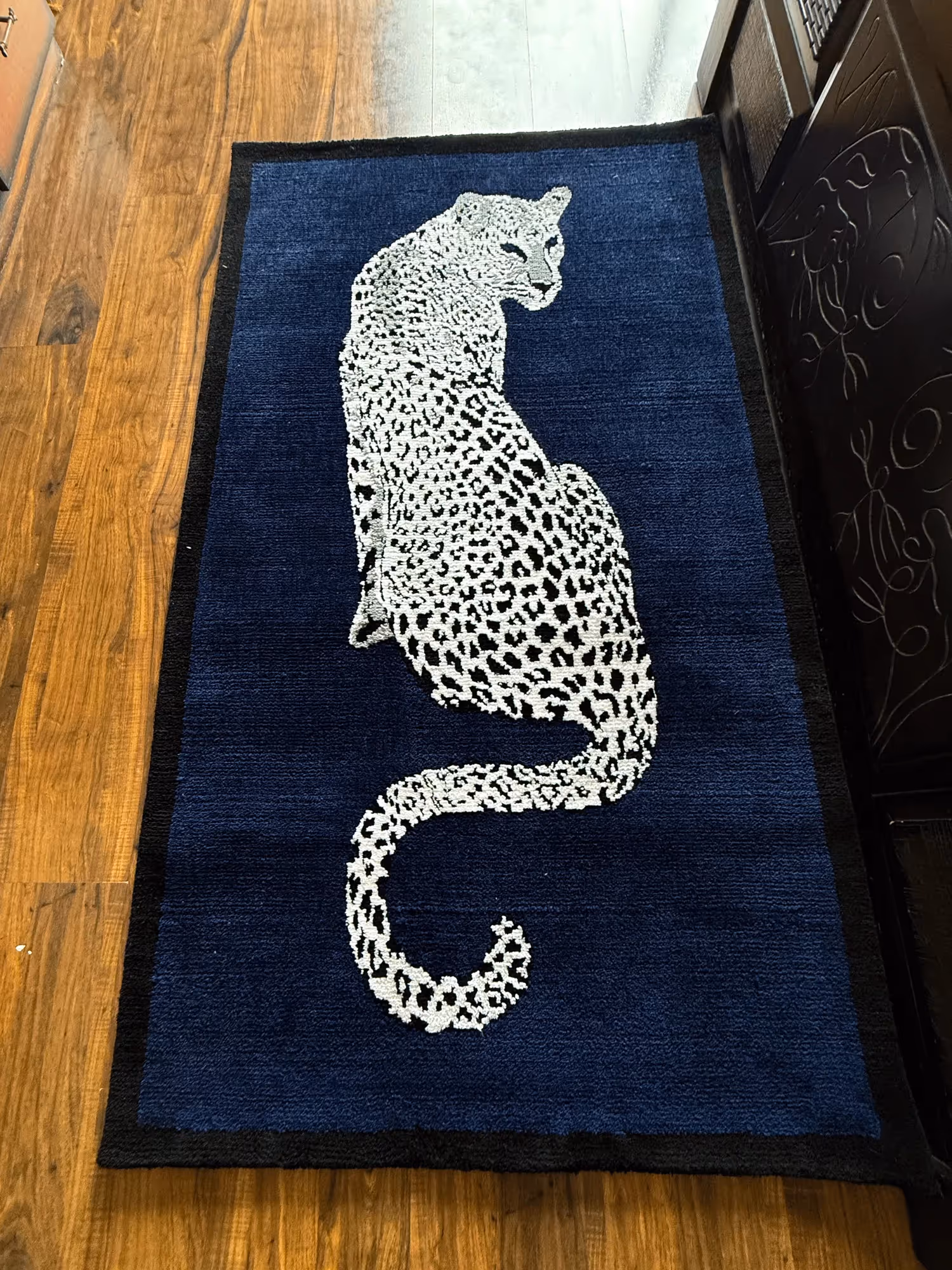 Royal White Cheetah Machine Made Rug image 7