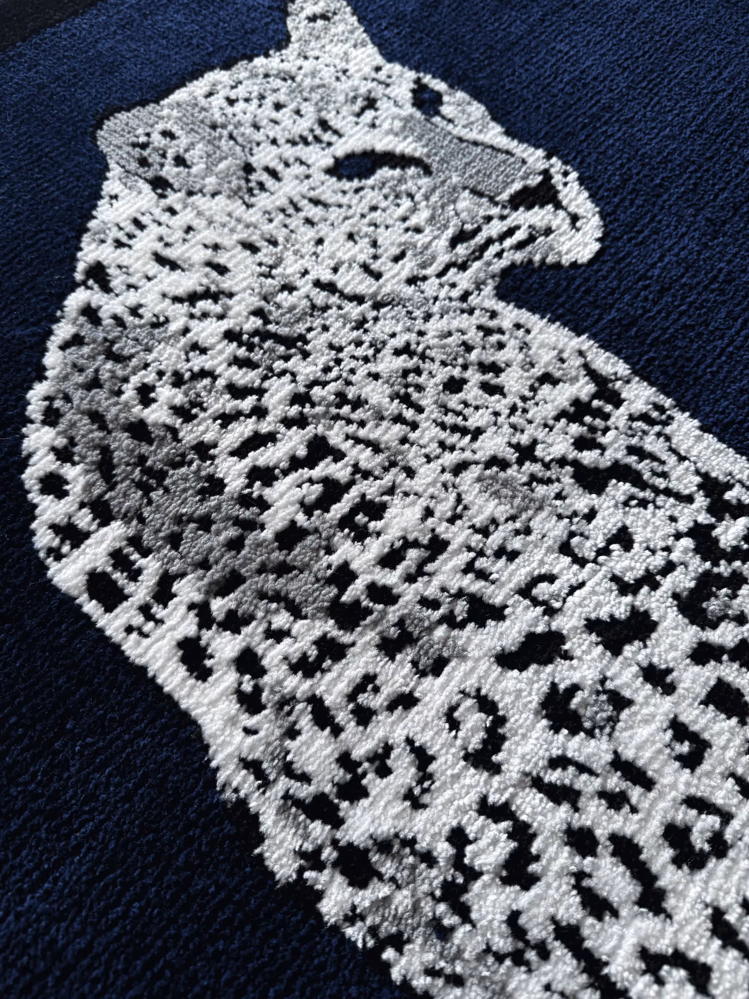 Royal White Cheetah Machine Made Rug image 8
