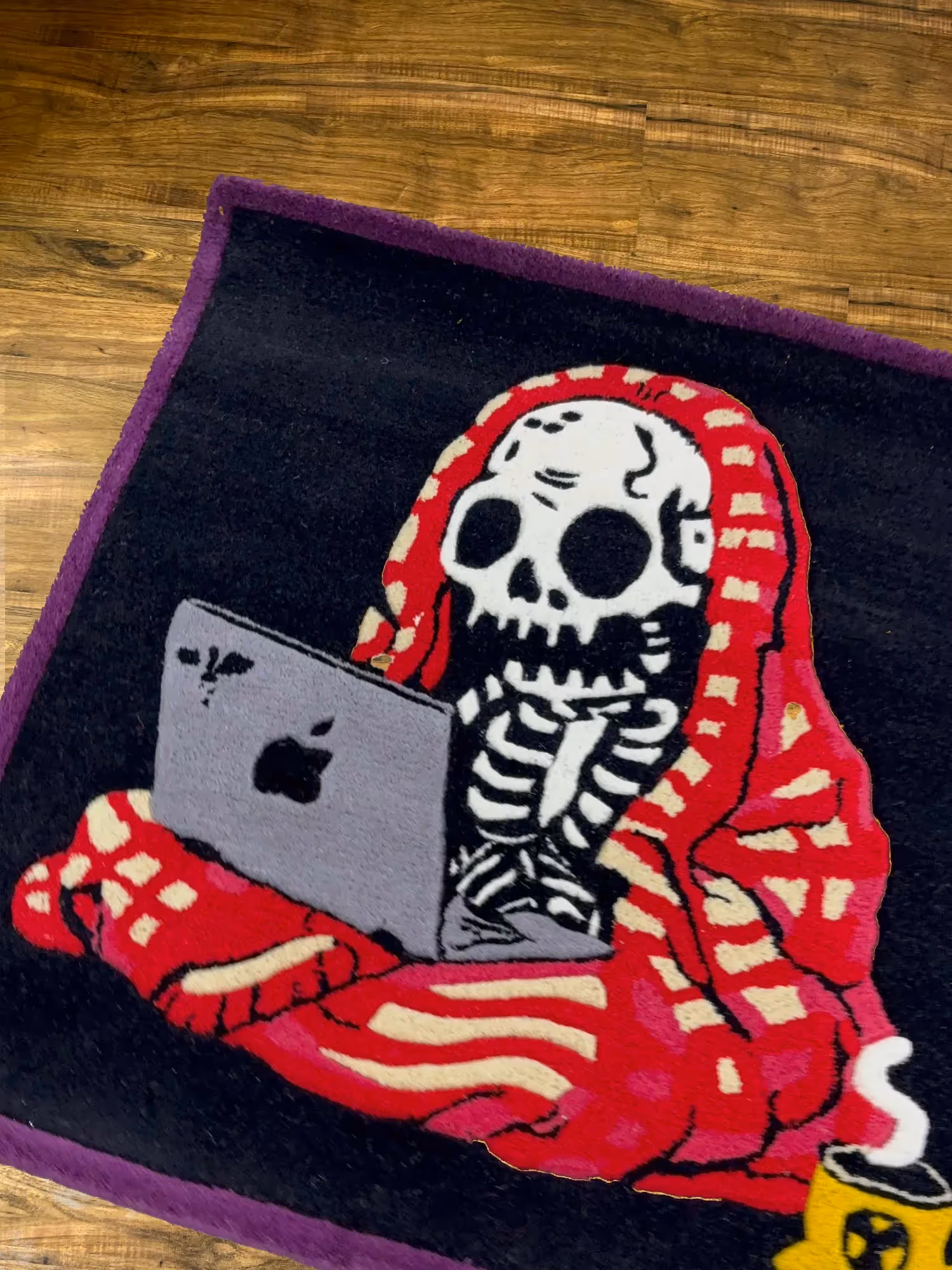Skull Working Hand Tufted Rug  image 2