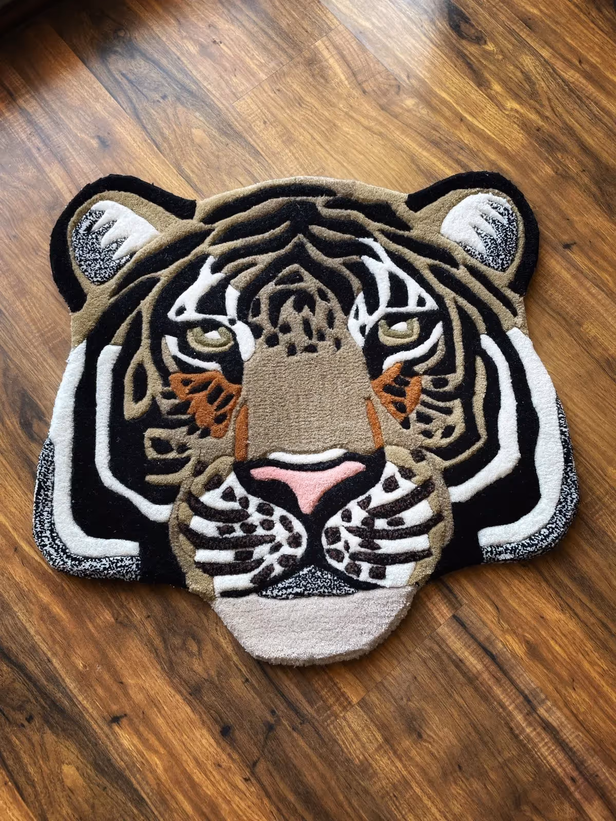 Tiger Face Hand Tufted Rug image 1