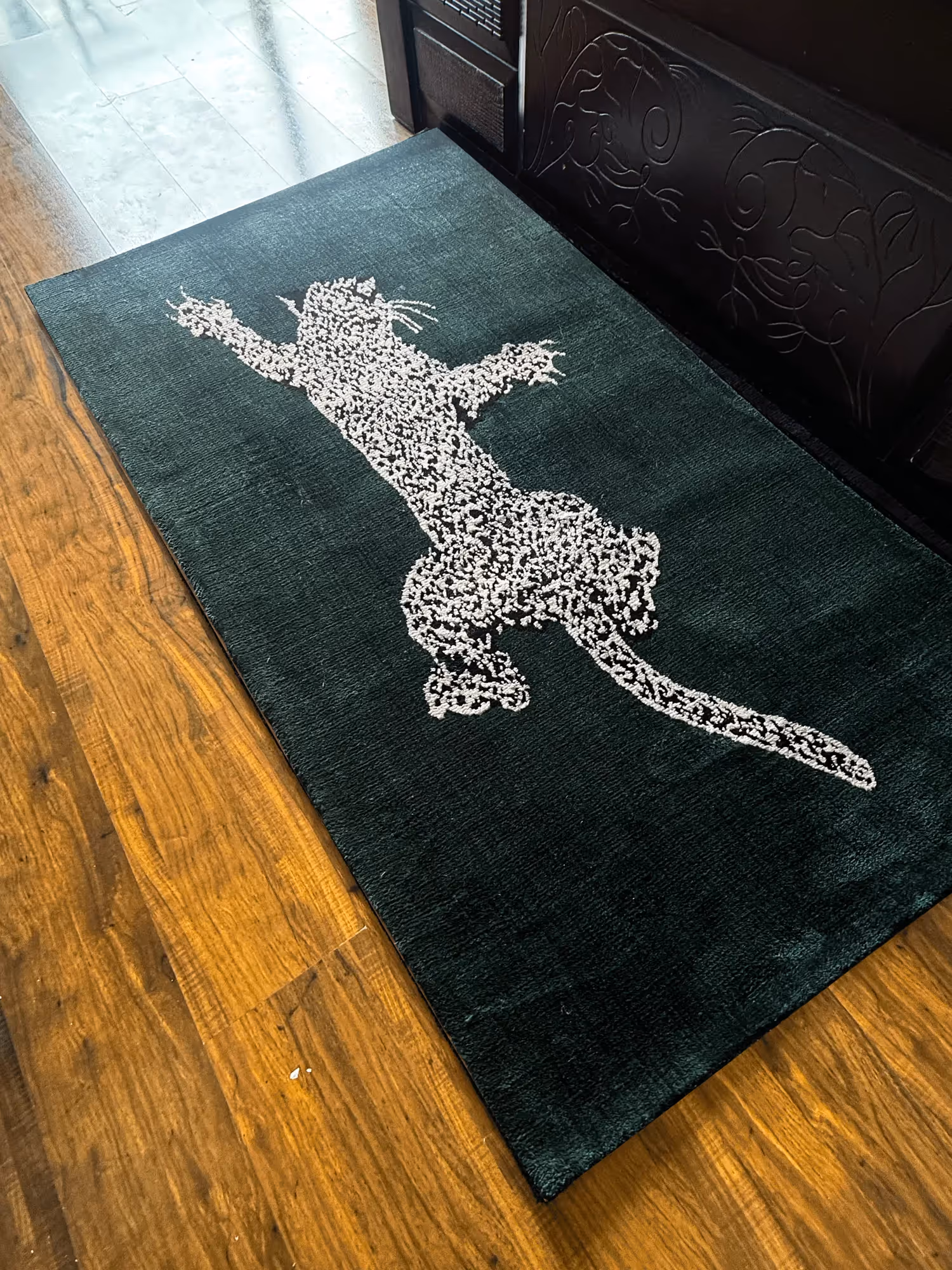 Tiger Machine Made Rug image 6