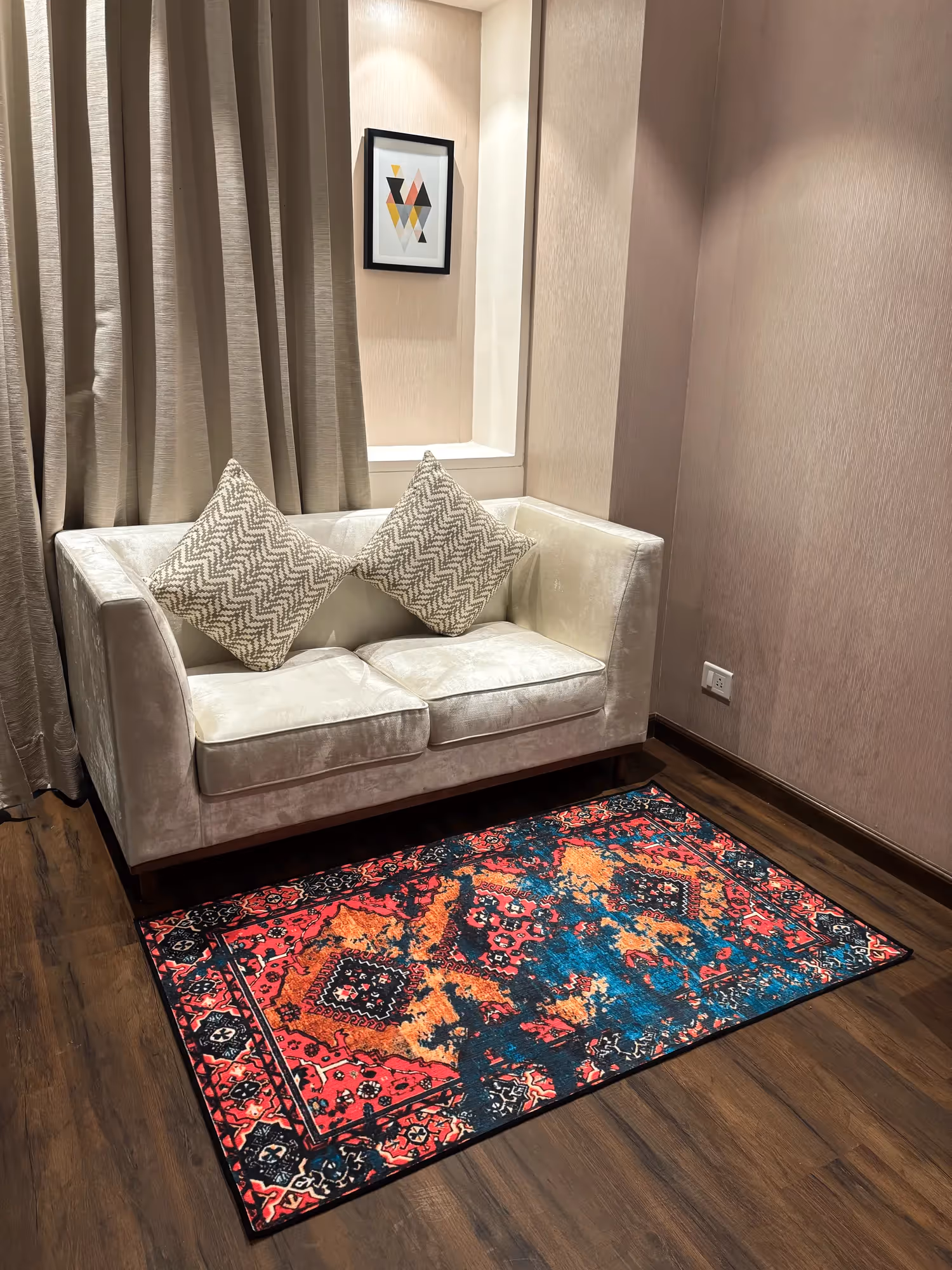 Traditional Design Washable Rug image 1