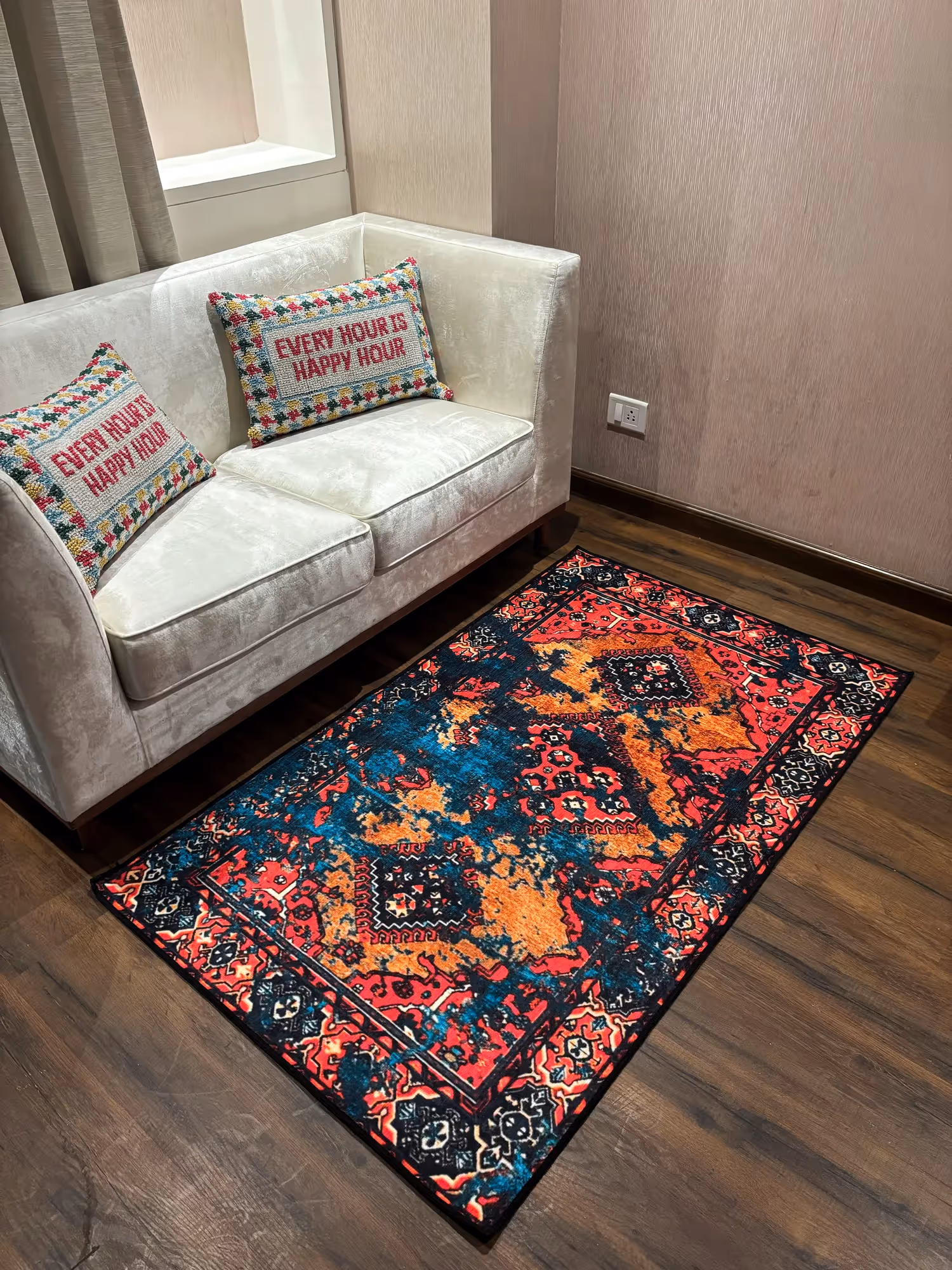 Traditional Design Washable Rug image 4