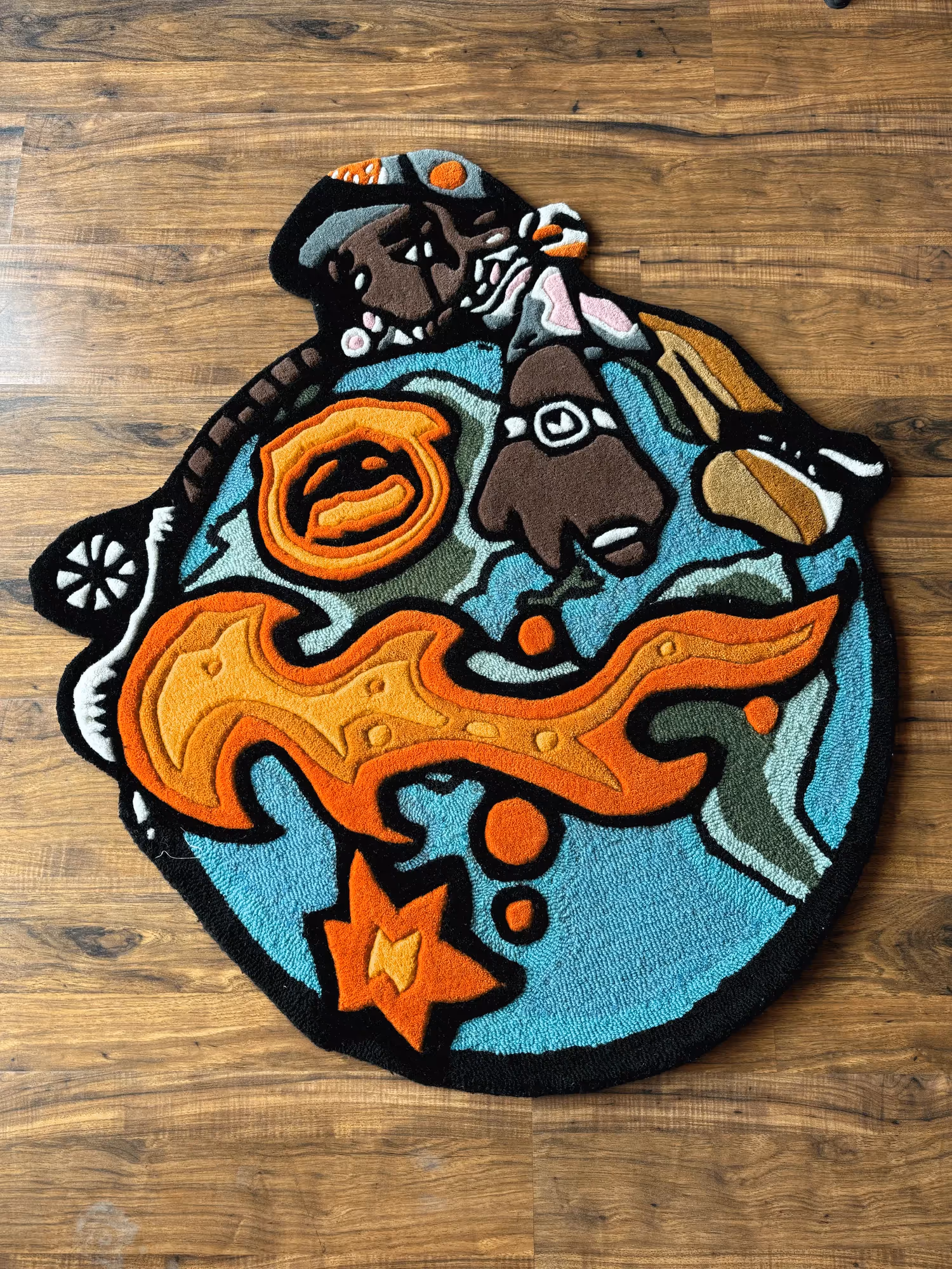 Travis World Logo Hand Tufted Rug image 1