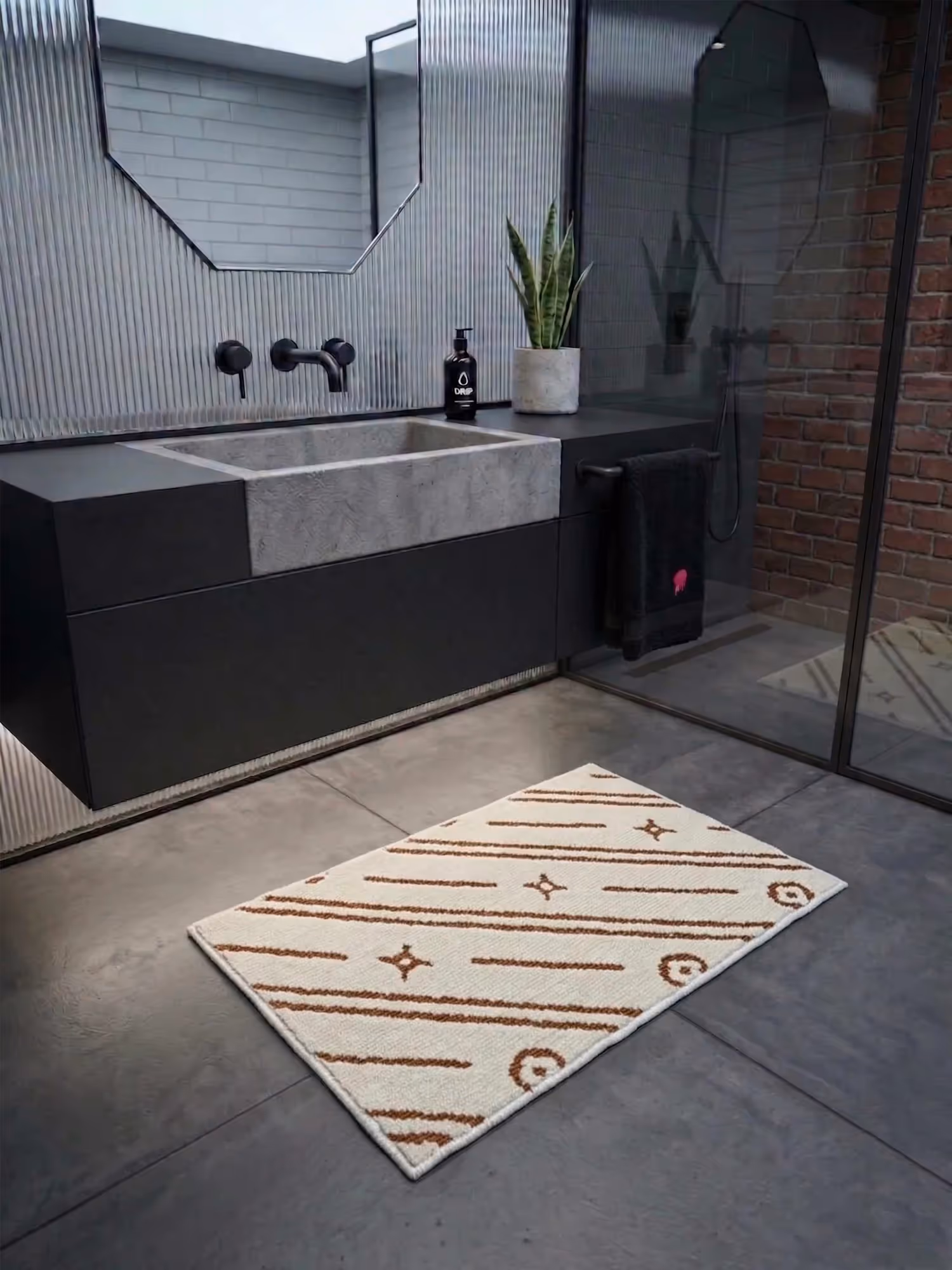 White Luxury Bath Mat image 1