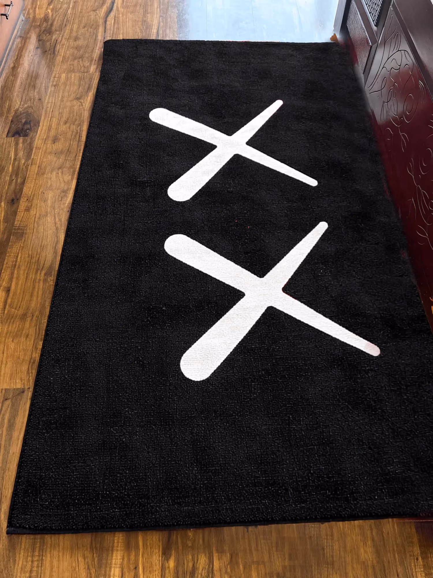 X & X Machine Made Rug image 2