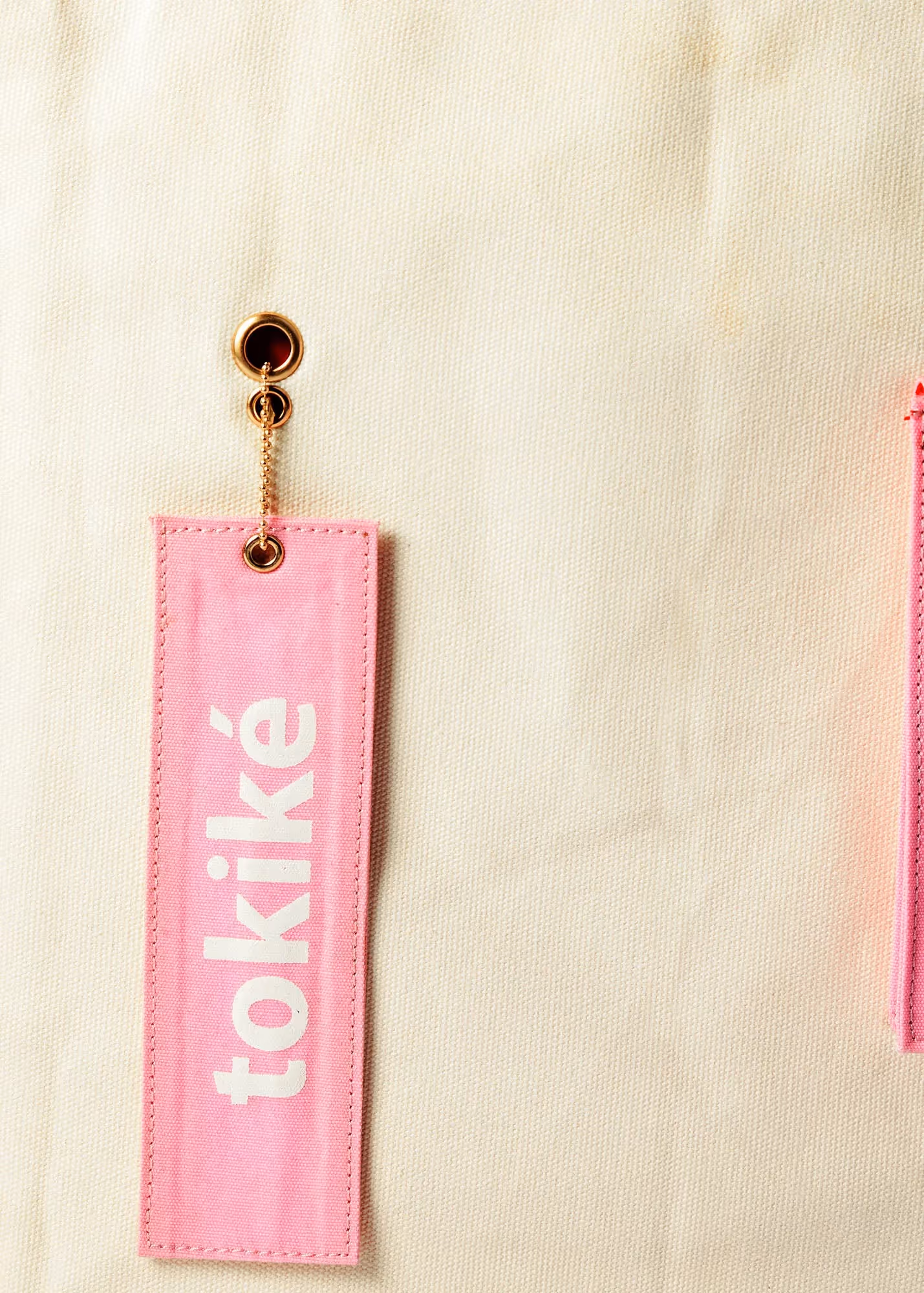 Perry (White & Pink)  image 5