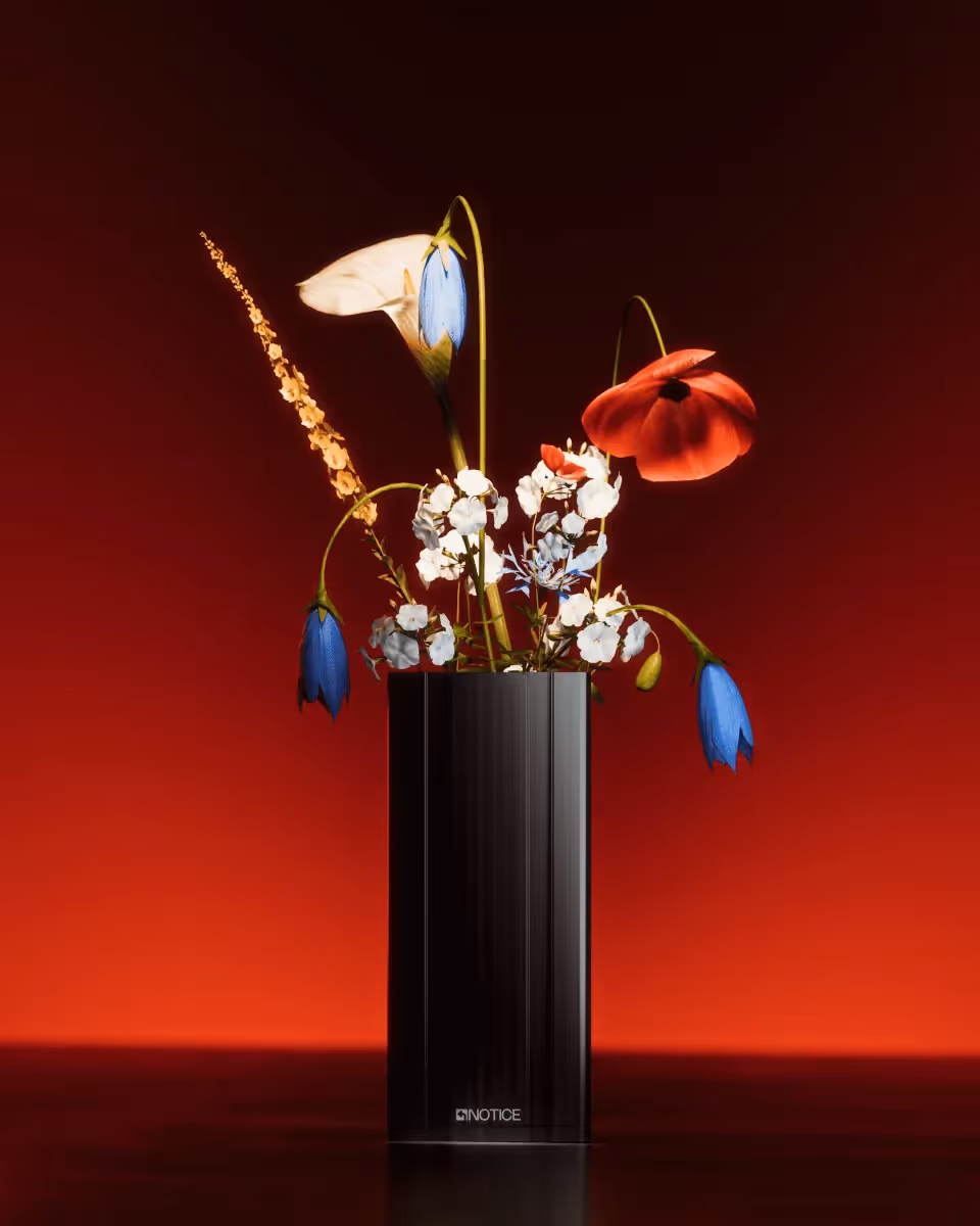 Extrusion Vase Black  image 2