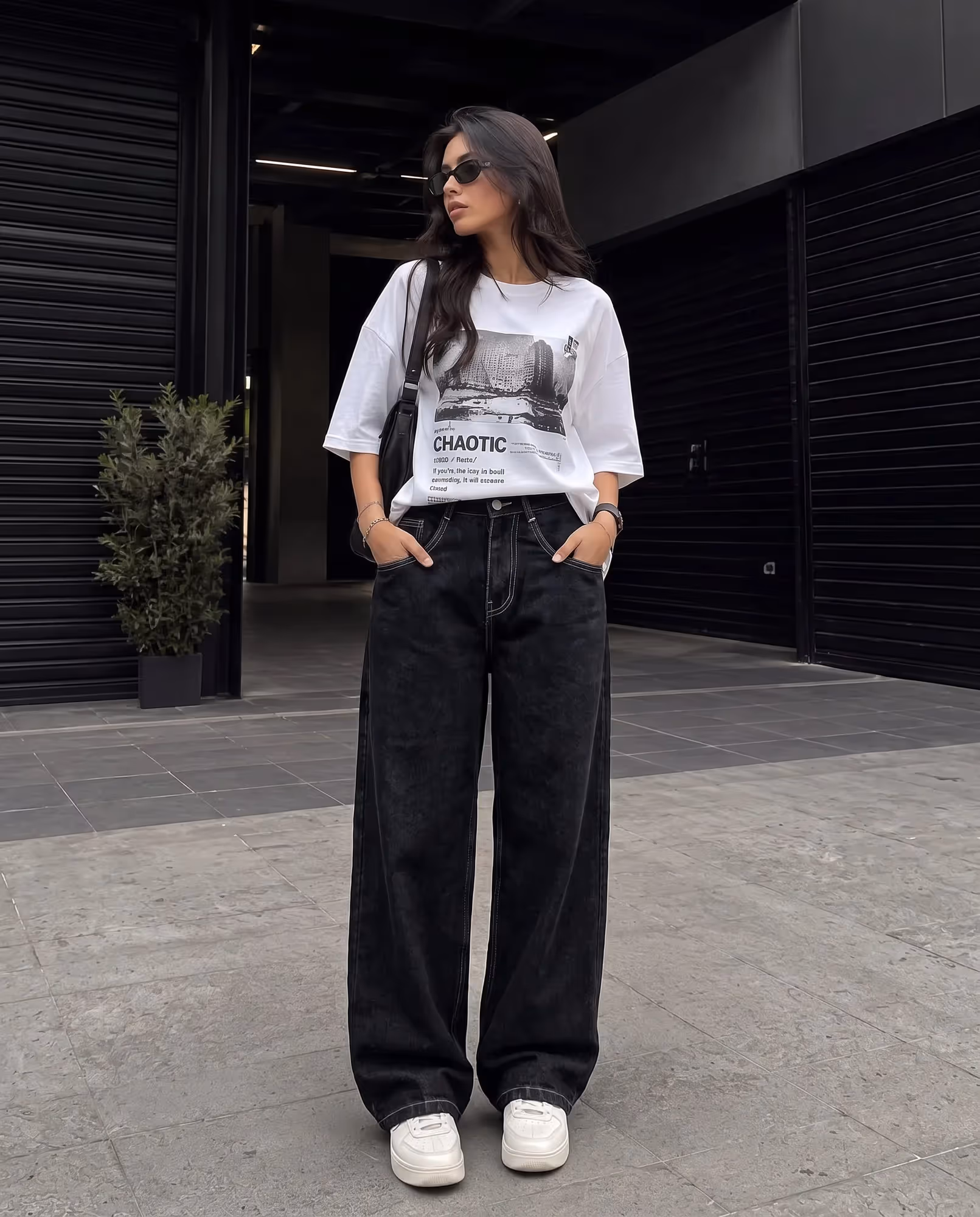 Midnight Black Baggy Jeans image 2